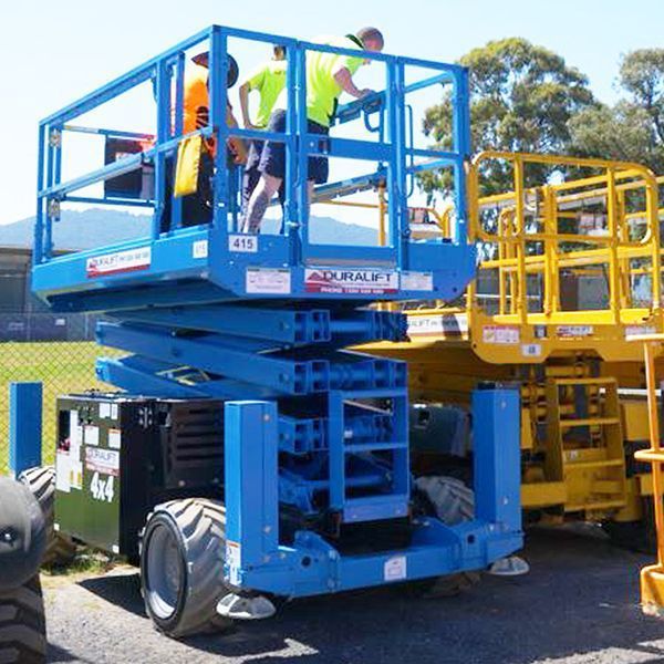 scissorslift manlfit forklift for rent jcb