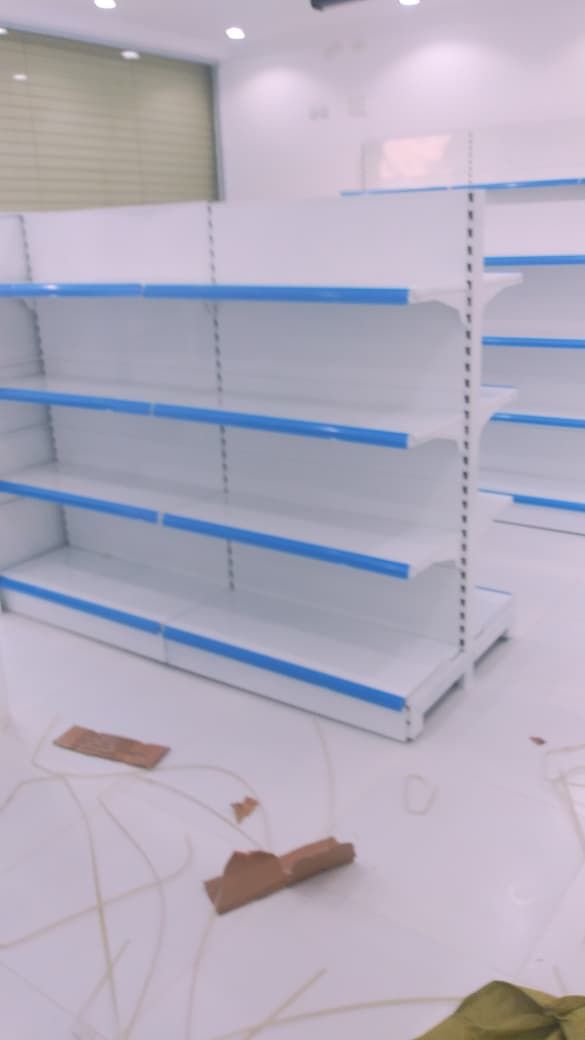 رفوف مستودعات رفوف بقاله