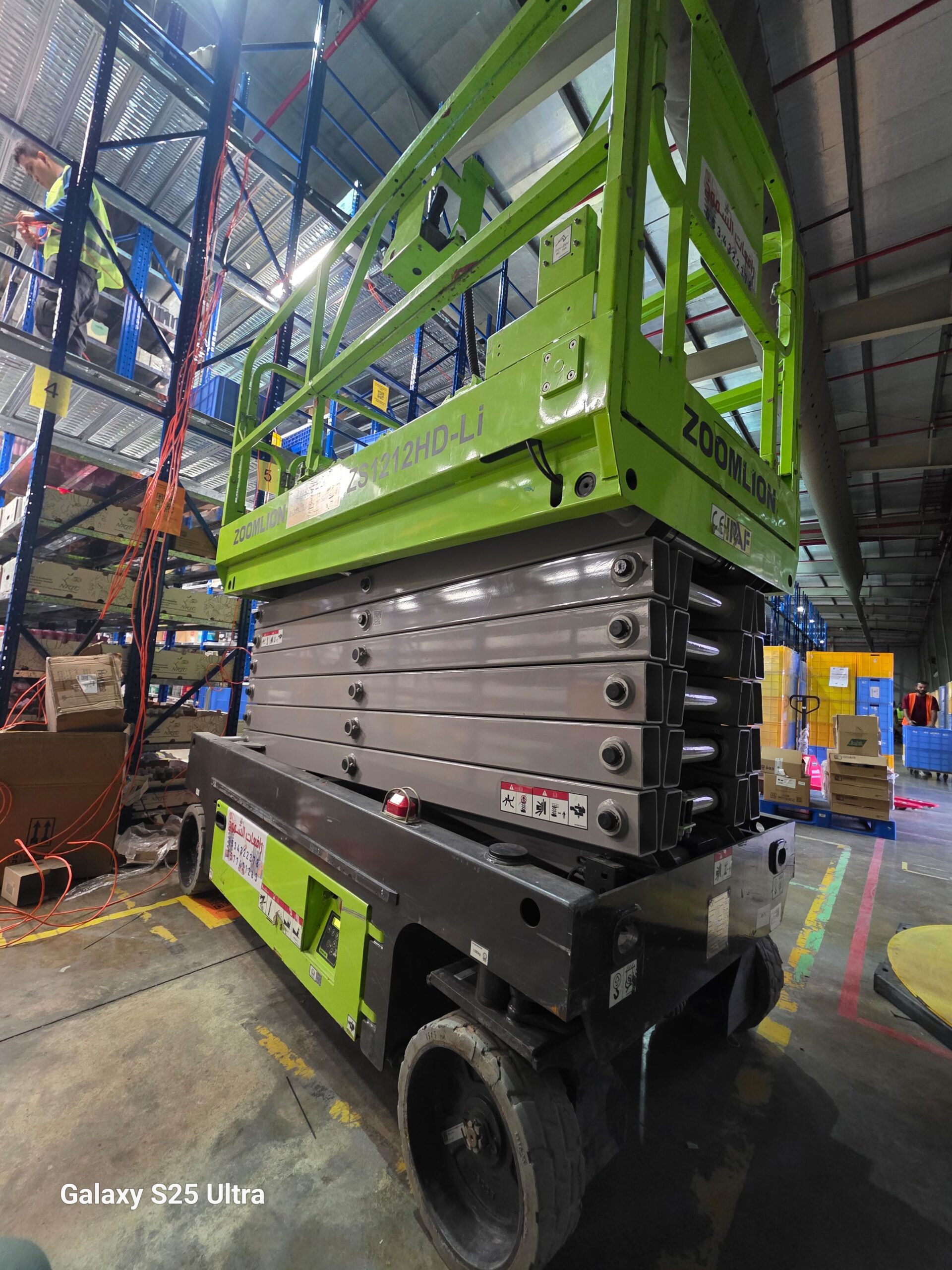 سيزرلفت8متر للايجار موديل حديث باسعار مناسبة اوراق