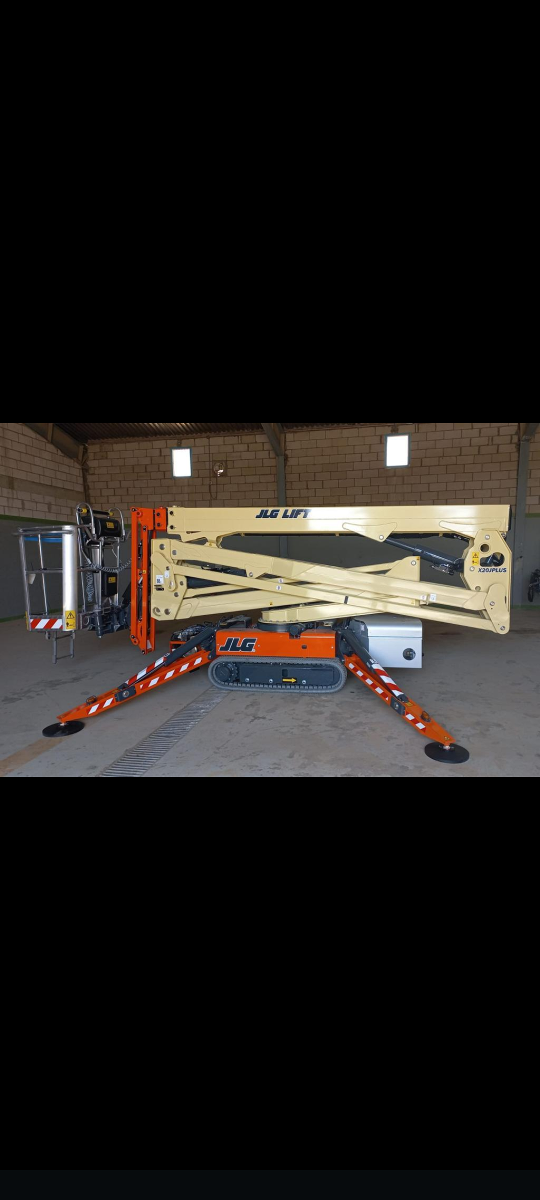 للايجار الرفعات الشوكيه وسيزرات جميع المقاسات