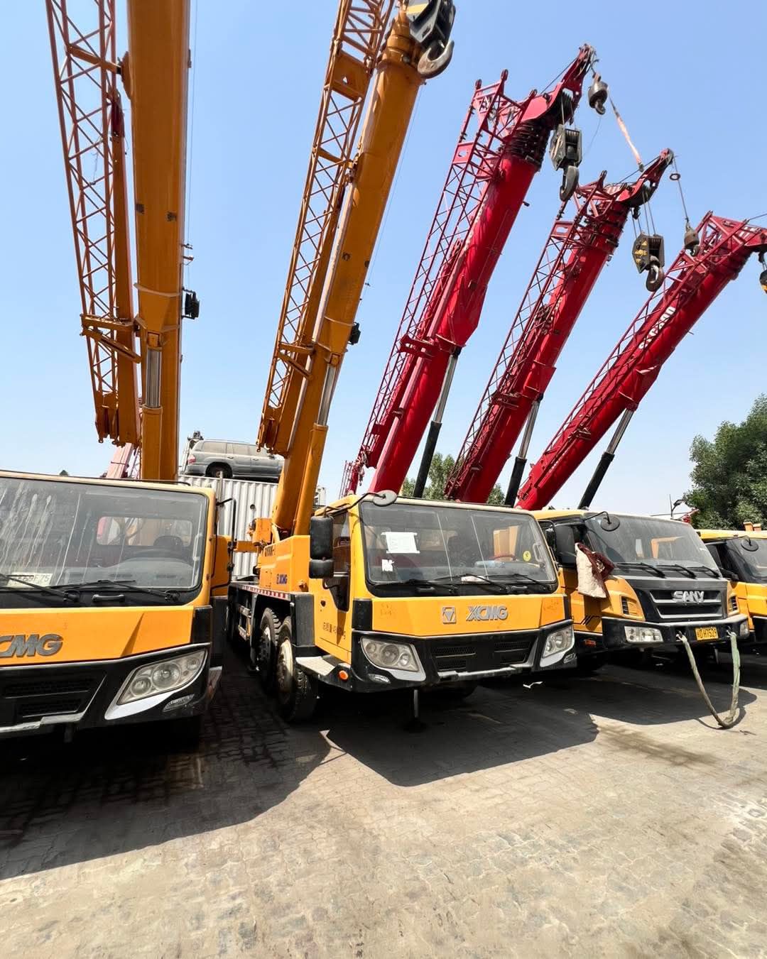 كرين جميع الاحجار للايجار سيزرلفت مانلفت رافعة مقص