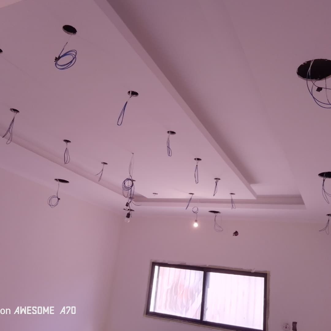 اصباغ وترميم شامل وعوازل اوديكورات ومضلات سواتر بر