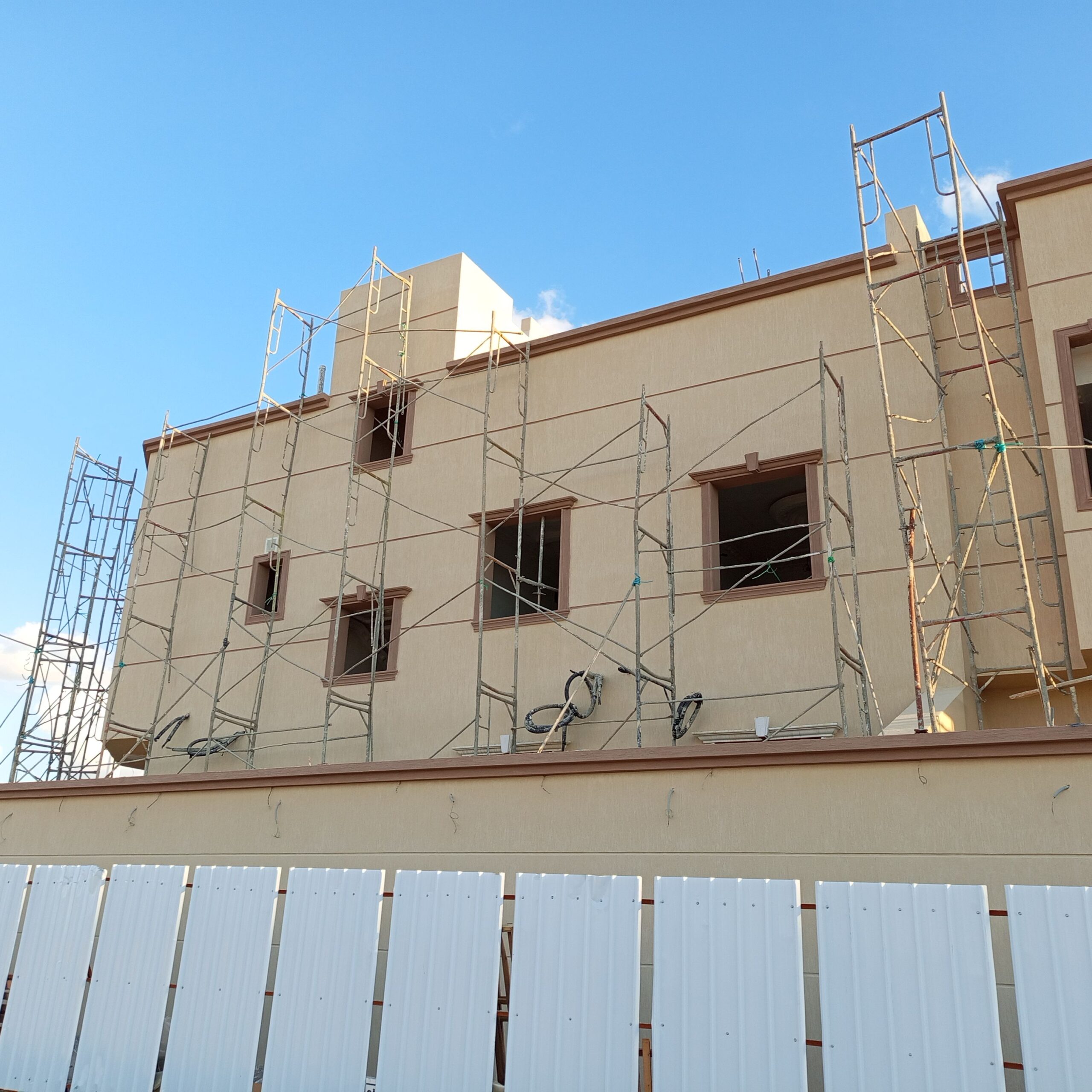 جرافيت بروفايل دهانات خارجية بجميع انواعها واشكاله