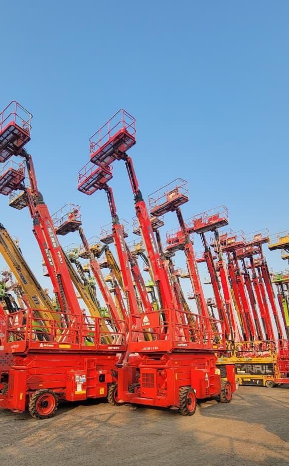 1. *سيزر لفت 6 متر*: موديل حديث للإيجار – ارتفاع 6