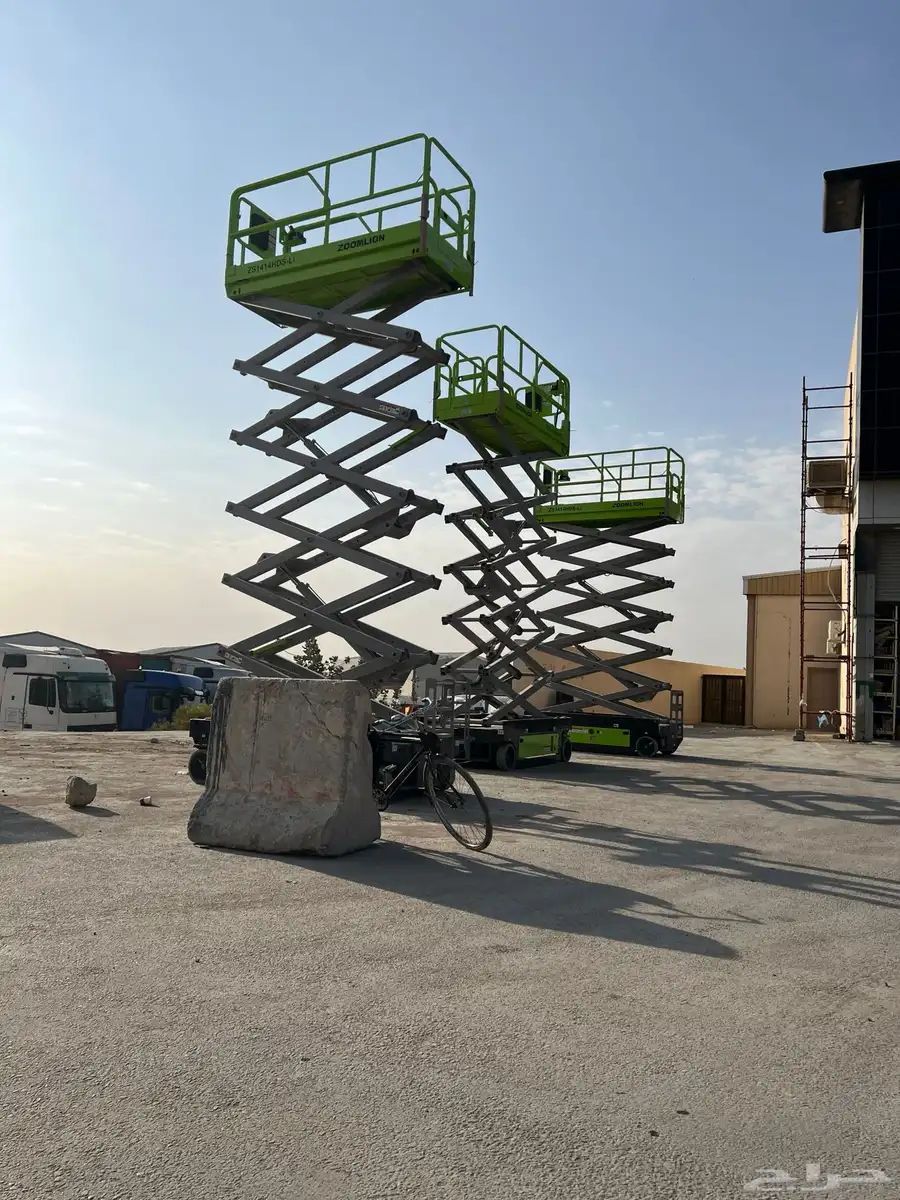 scissor lift سيزرلفت رافعه مقصيه 12متر14متر