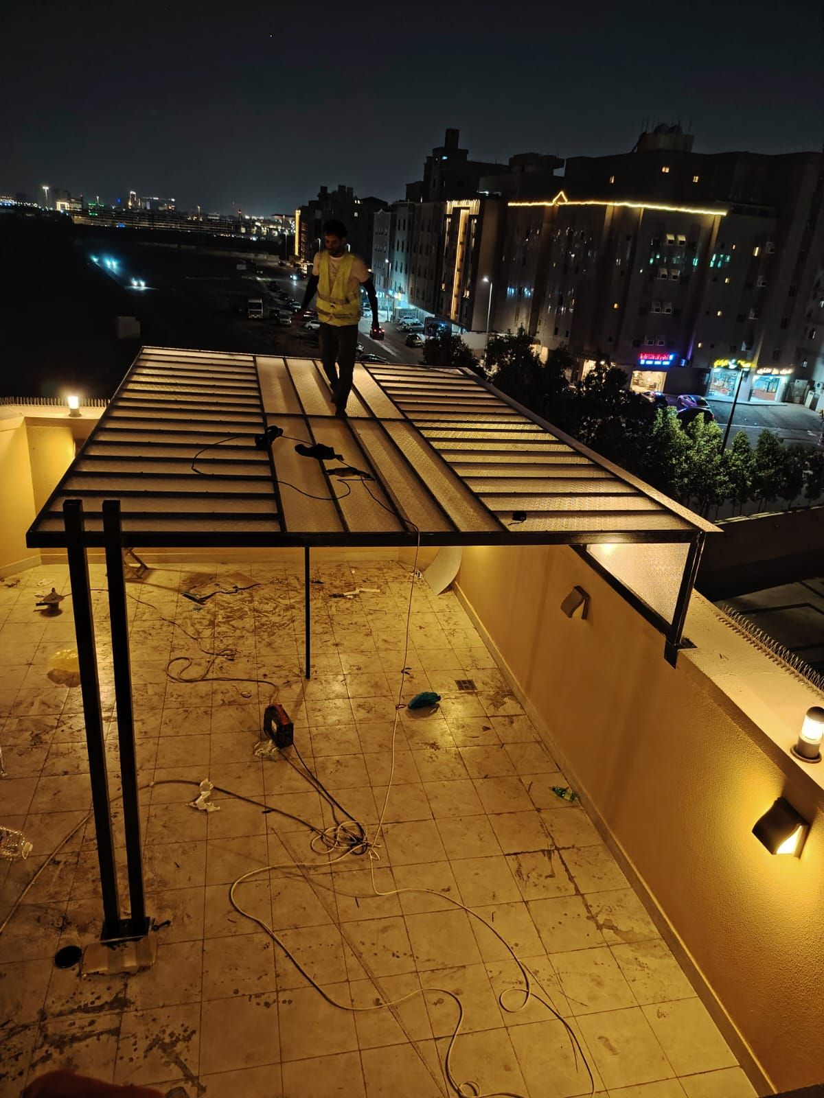 تركيب ساندوتش بنل بأفضل الاسعار اقوم بتركيب أفضل أ