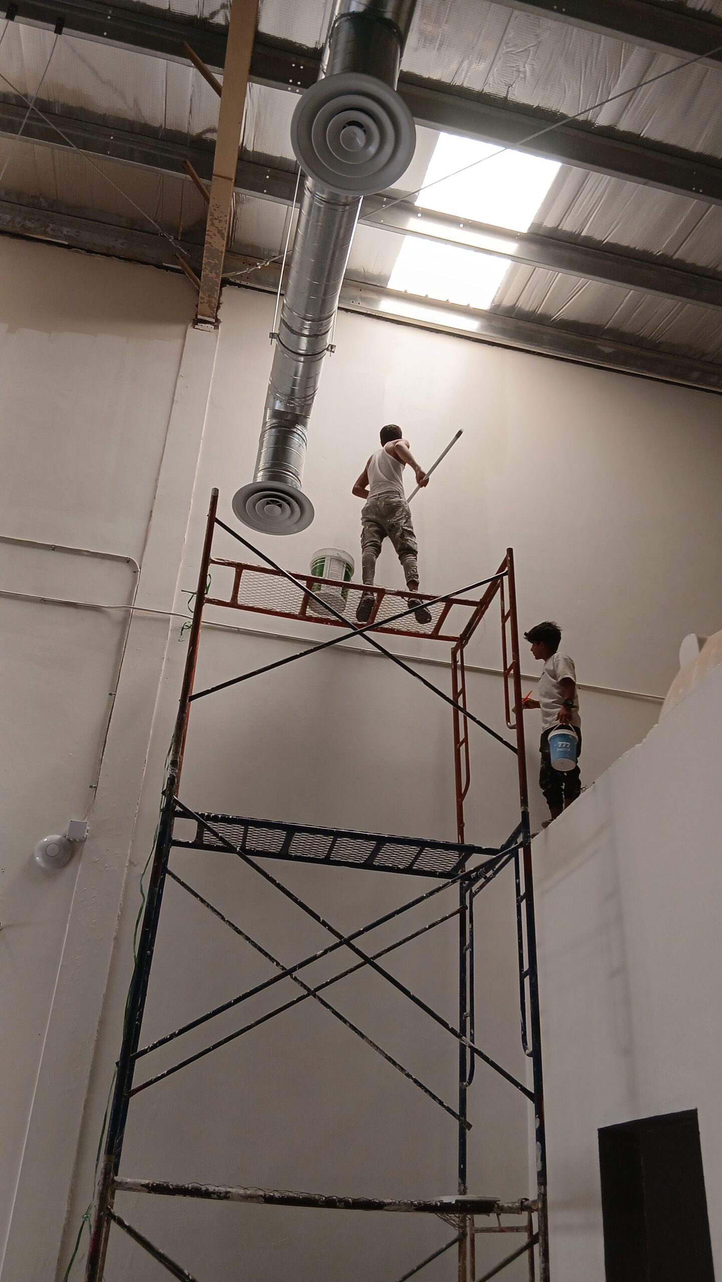 دهان مباني داخلي وخارجي