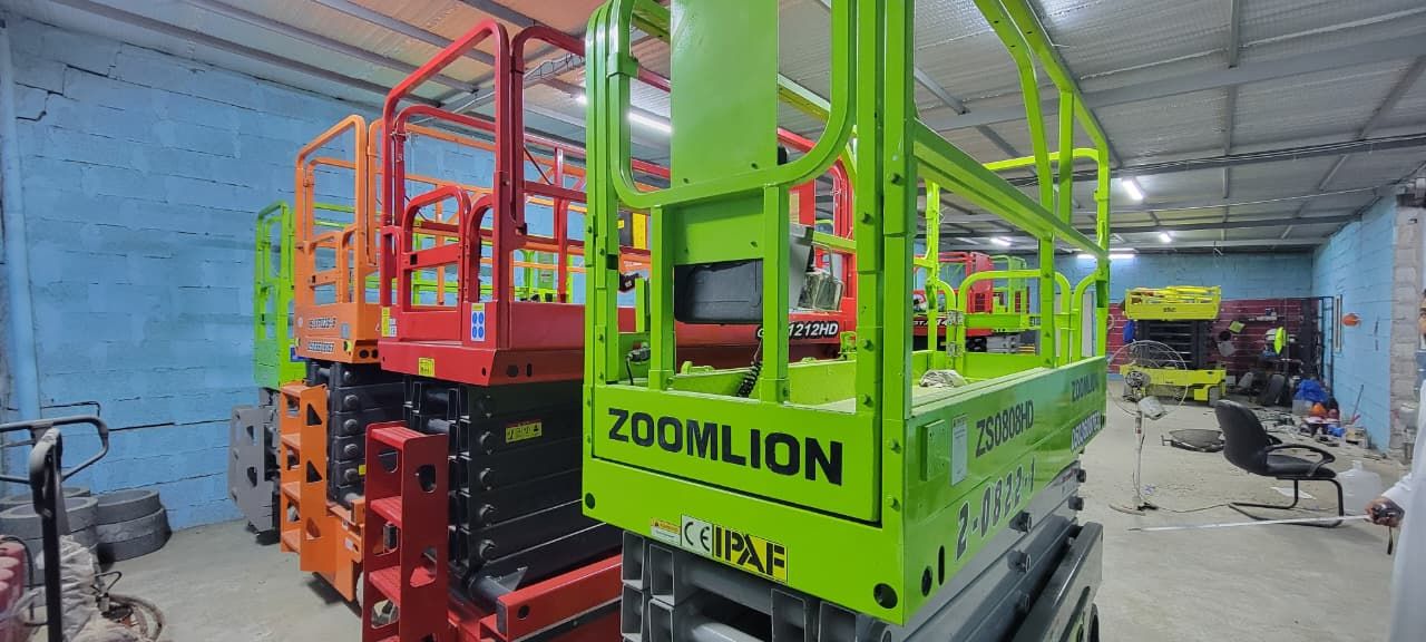 سيزر لفت للايجار: – ارتفاع 8 متر – يعمل بالكهرباء