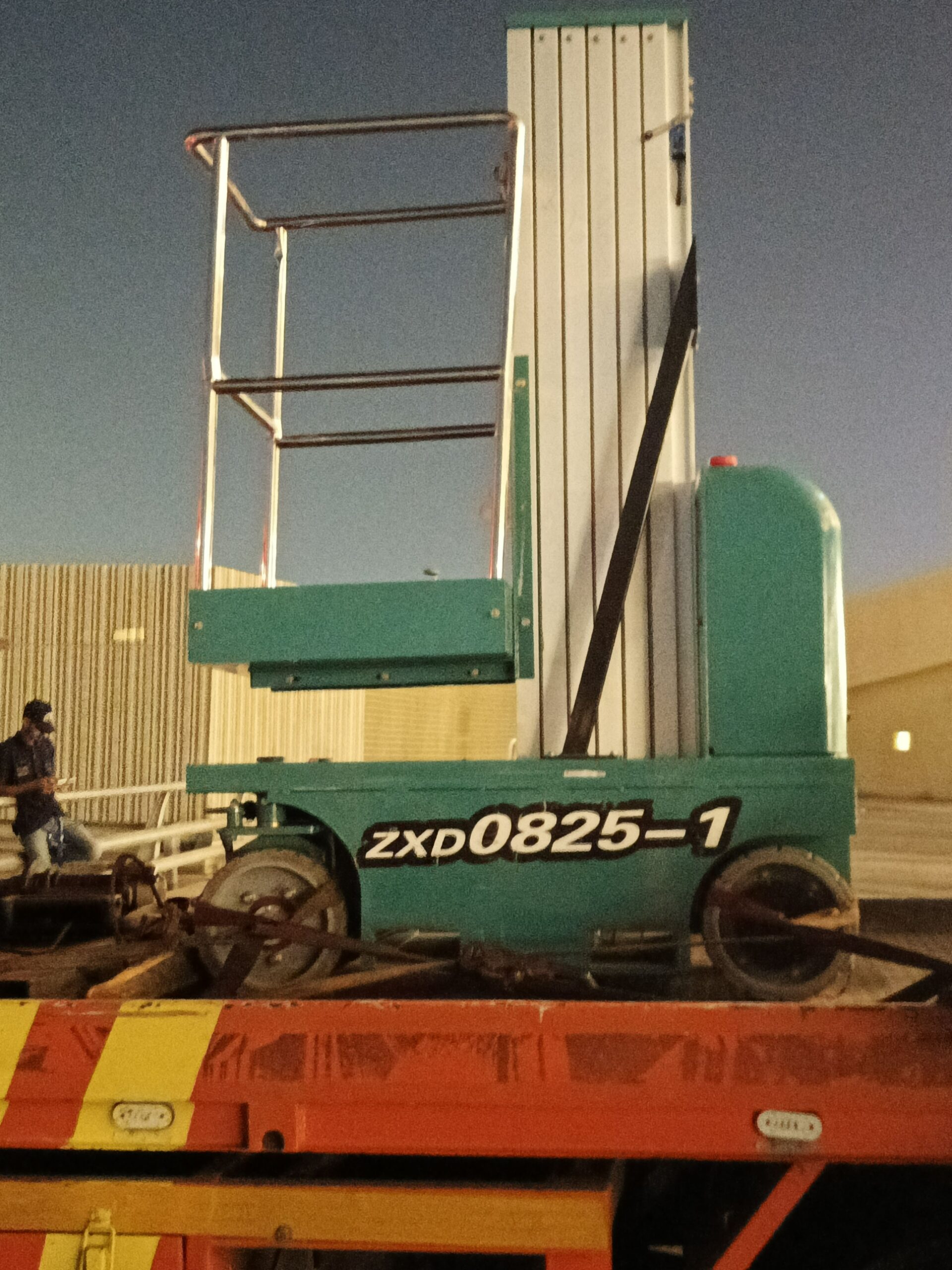 سيزر لفت ومان لفت ورافعات شوكيّة