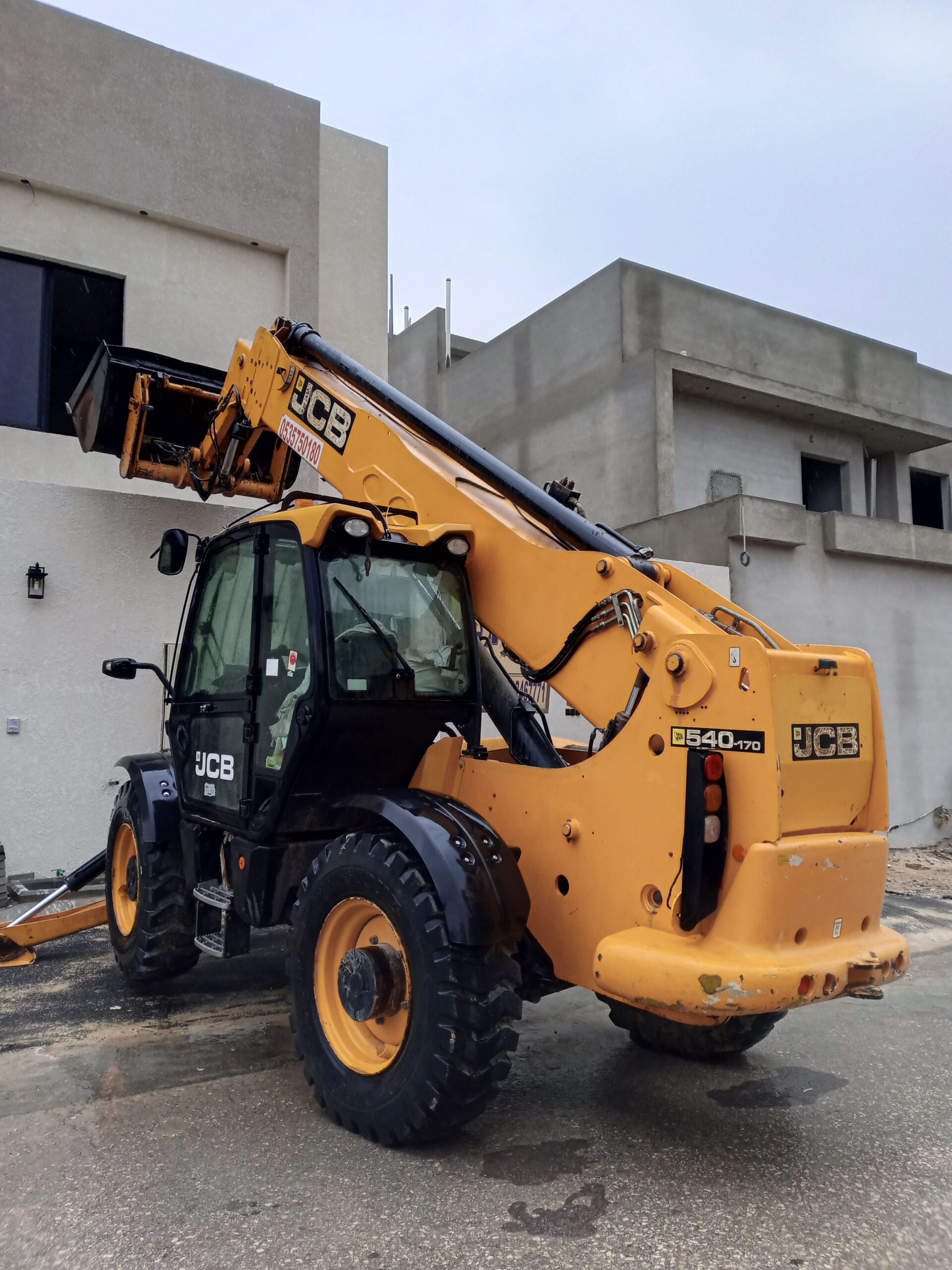 متوفر للايجار الشهري واليومي