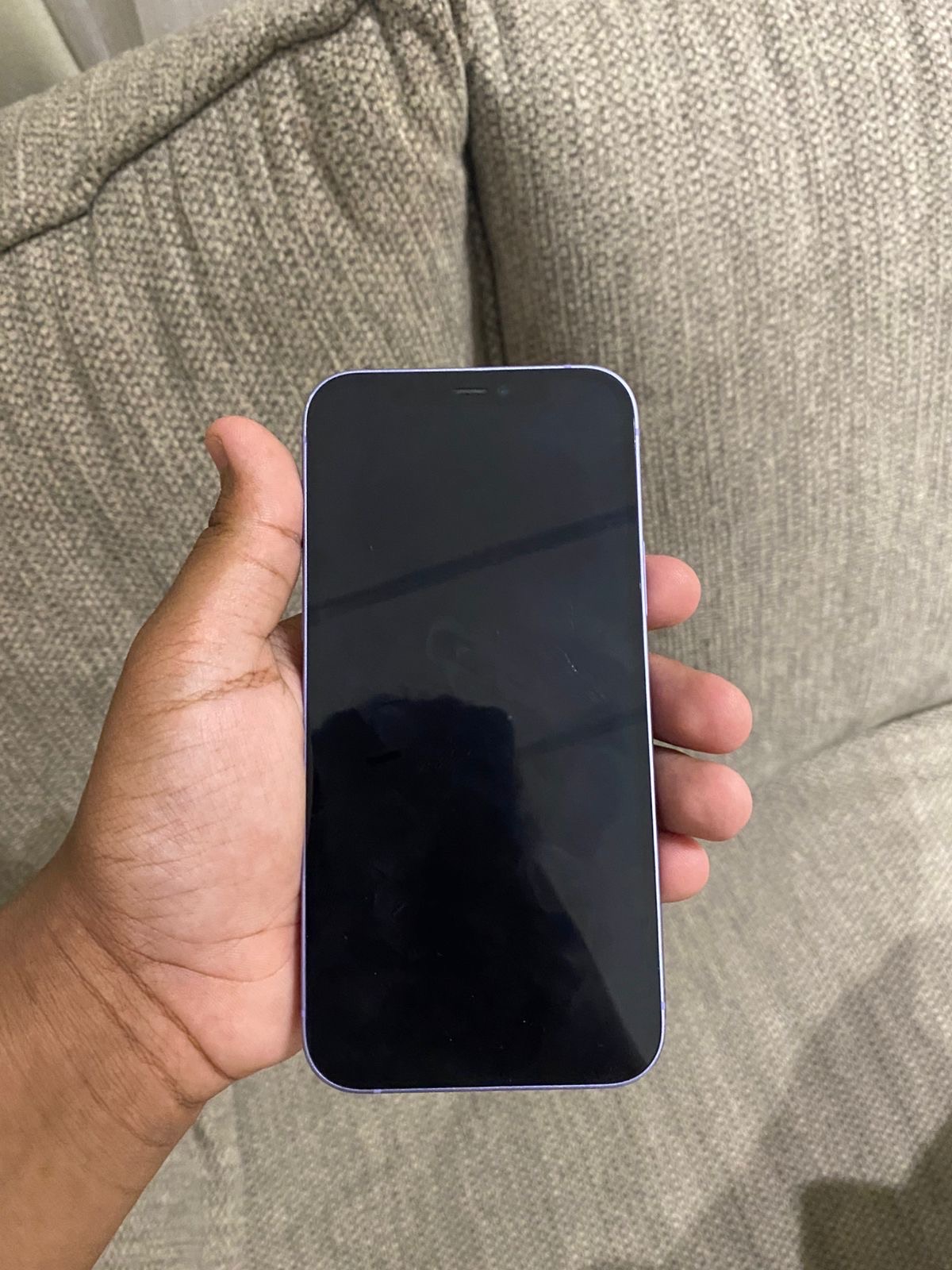 ايفون ١٢ عادي