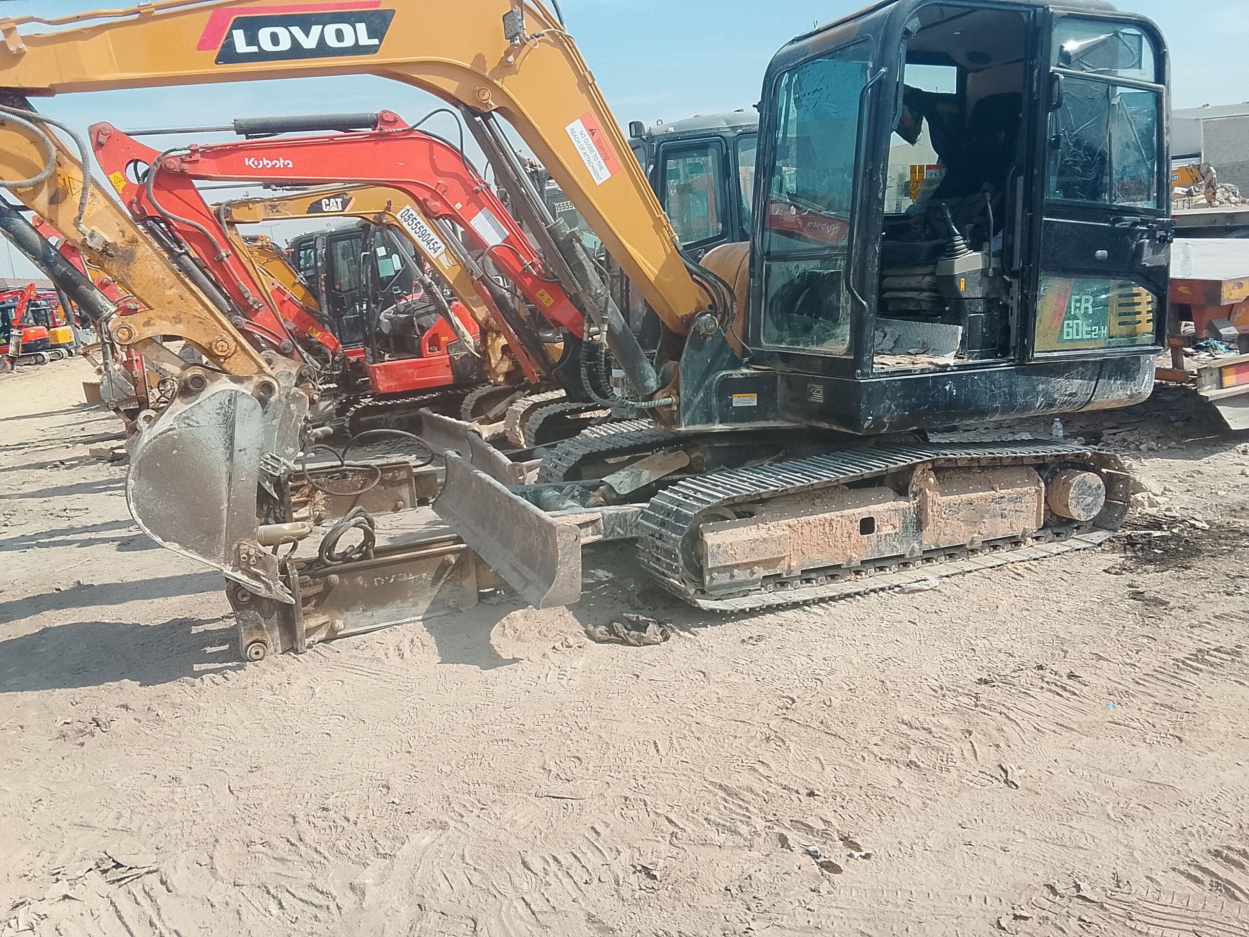 الانجاز السريع لتاجير المعدات