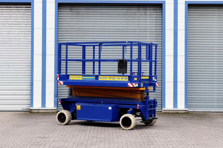 سيزر لفت للايجار بجميع امتارها وانواعه من اكبر حجم