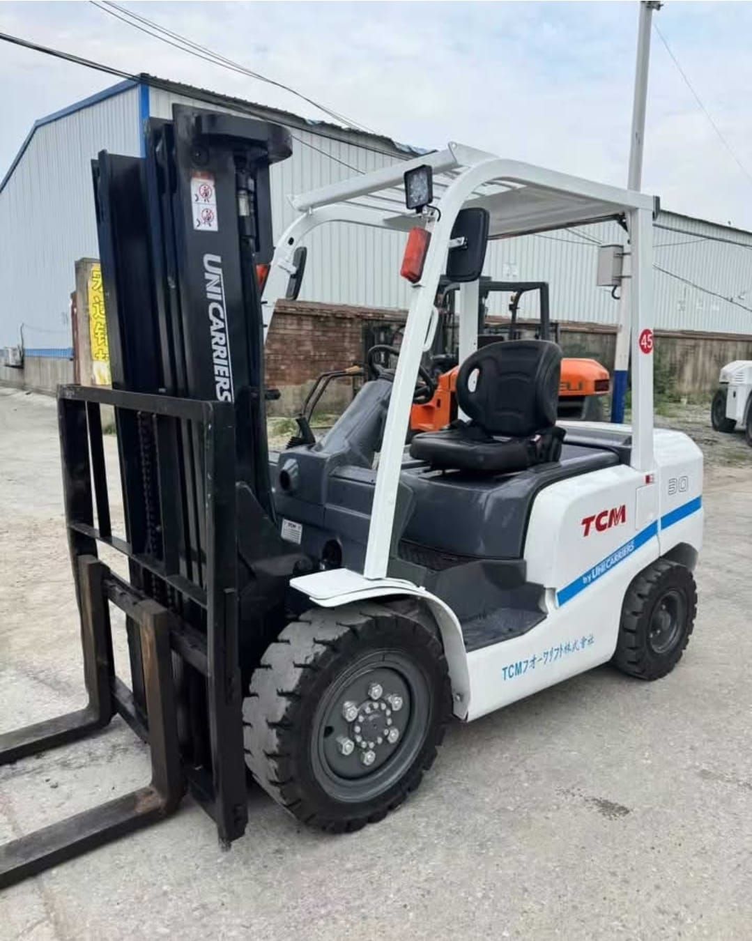 سيزرات لفت مان لفت للايجار روافع بكل احجامها للايج