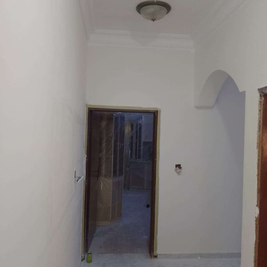 اصباغ وترميم شامل وعوازل اوديكورات ومضلات سواتر بر