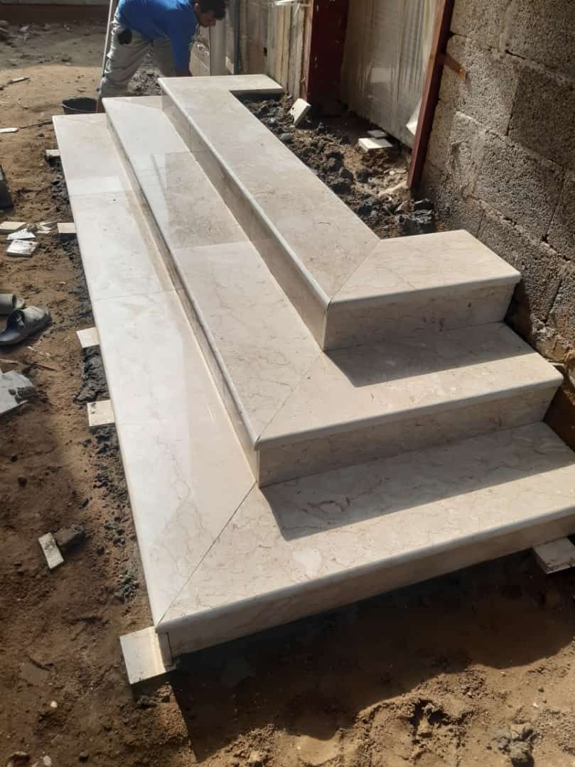 مبلط لجميع انواع السيراميك ورخام جيزان صبيا بيش اب