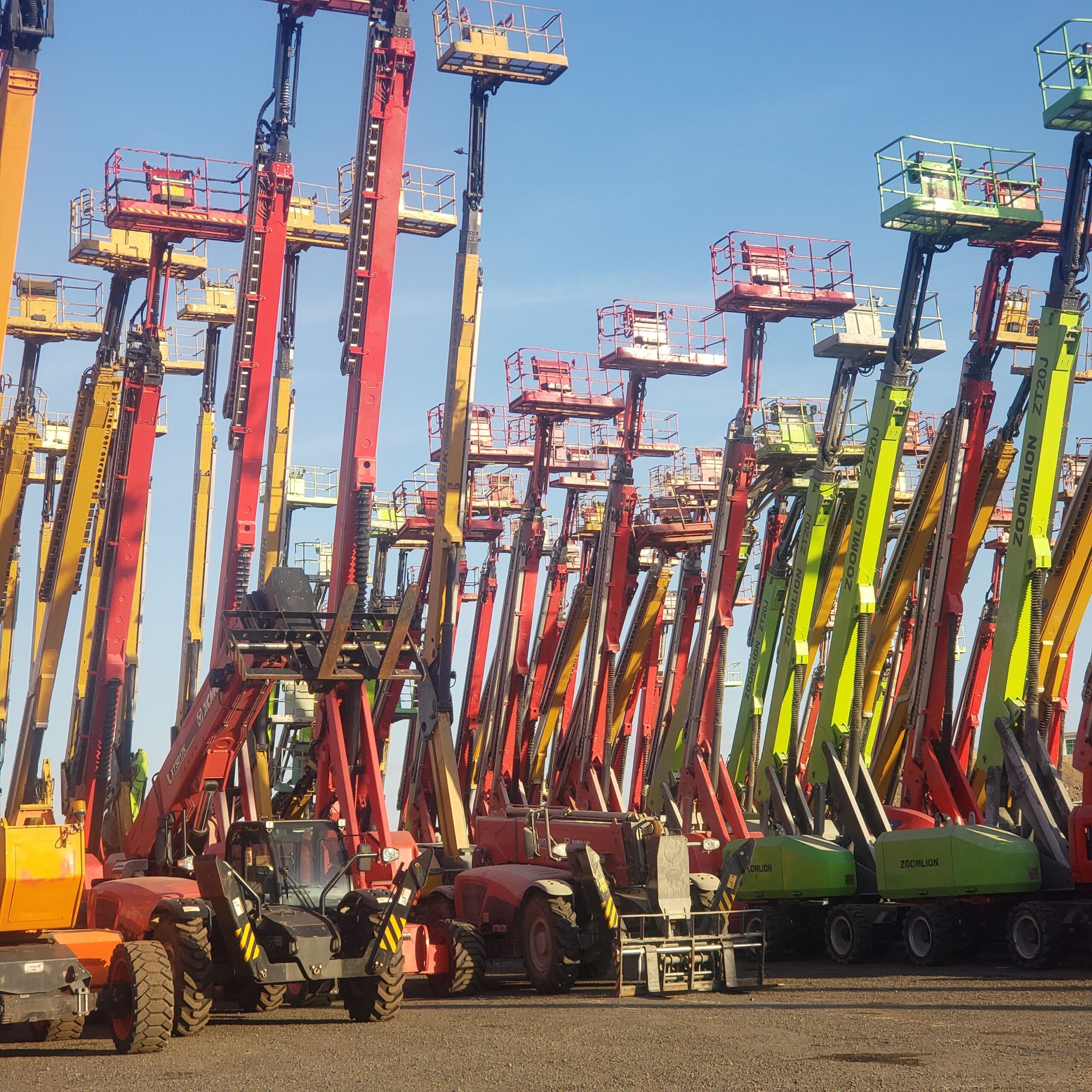 سيزرلفت الإيجار بجميع مقتساته احدث موديلات 2025