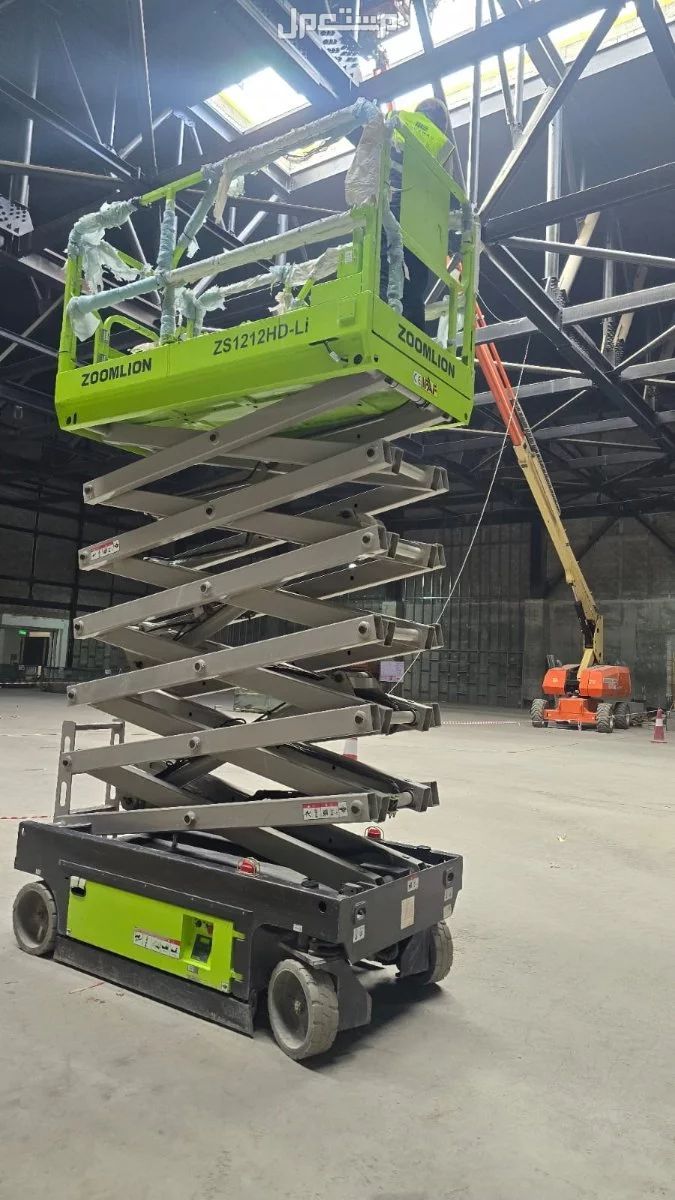 scissor lift سيزرلفت رافعه مقصيه 12متر14متر