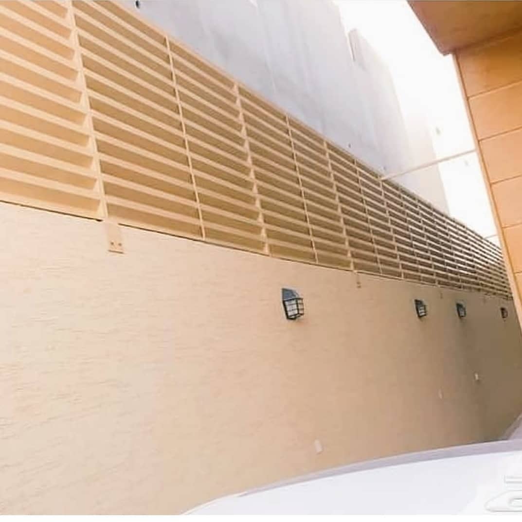 مظلات شرقية وخشبية للمداخل والفلل