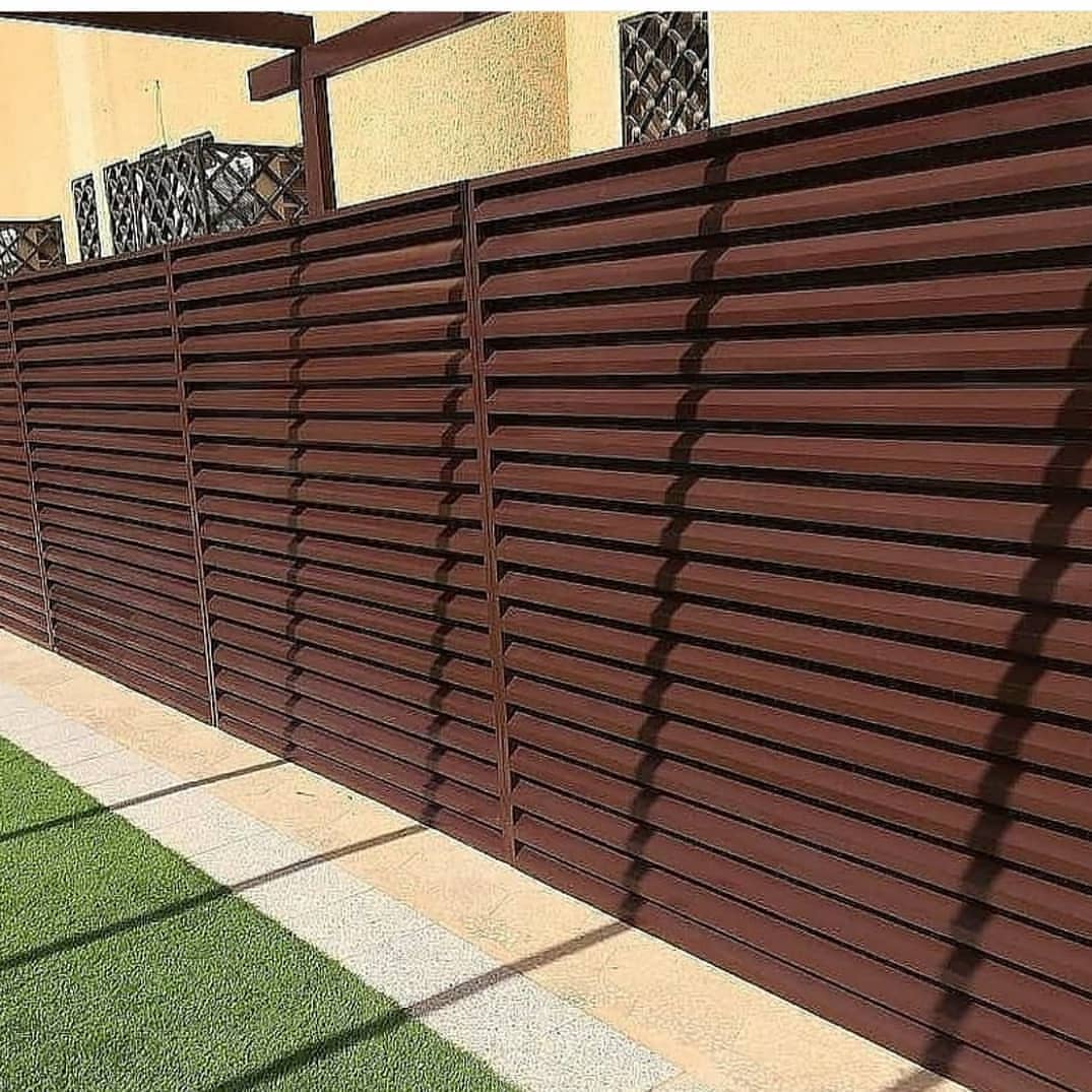 سواتر بلاستيك ملون عالية الجودة مع ضمان