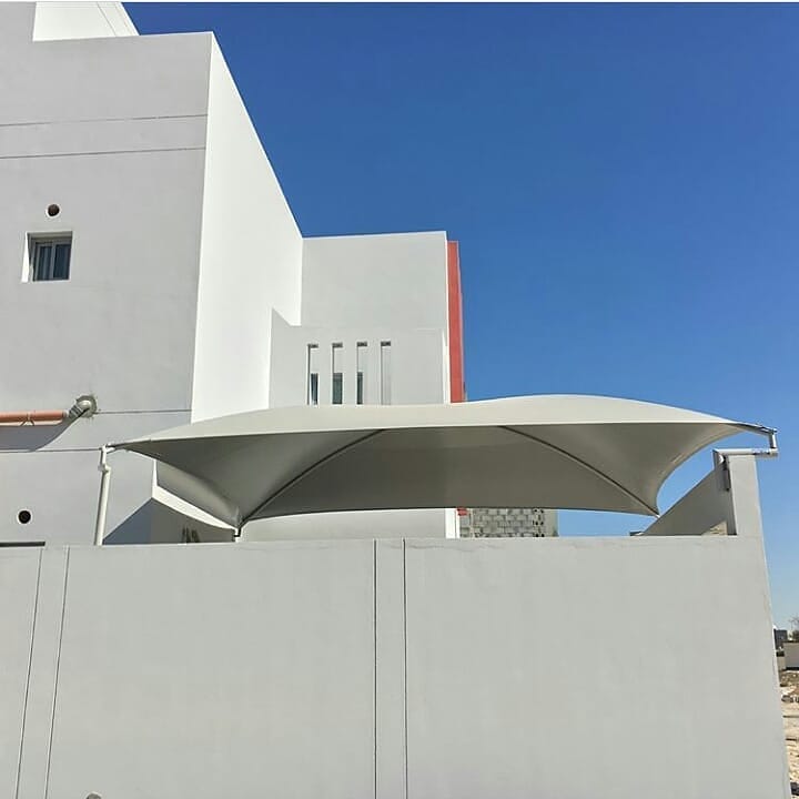 مظلات مسابح راقية بأسعار مناسبة