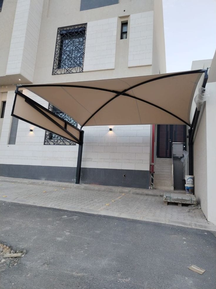 مظلات شرقية وخشبية للمداخل والفلل