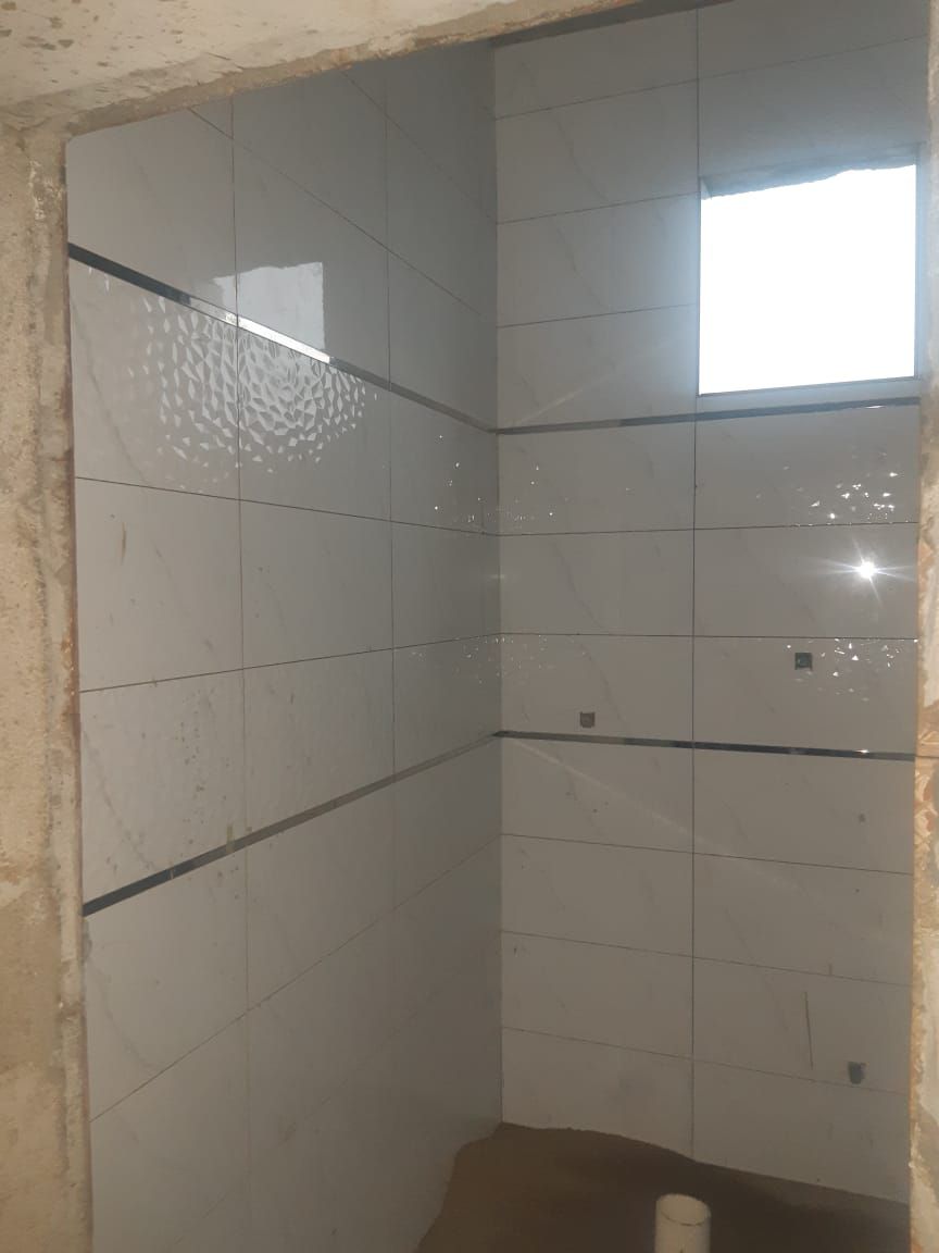 مبلط لجميع انواع السيراميك ورخام جيزان صبيا بيش اب