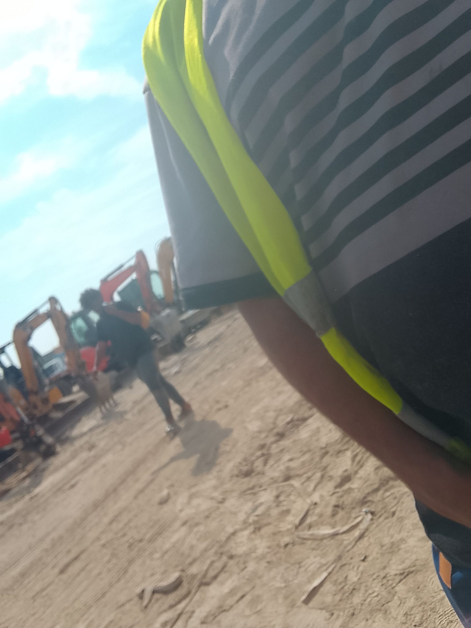 الانجاز السريع لتاجير المعدات