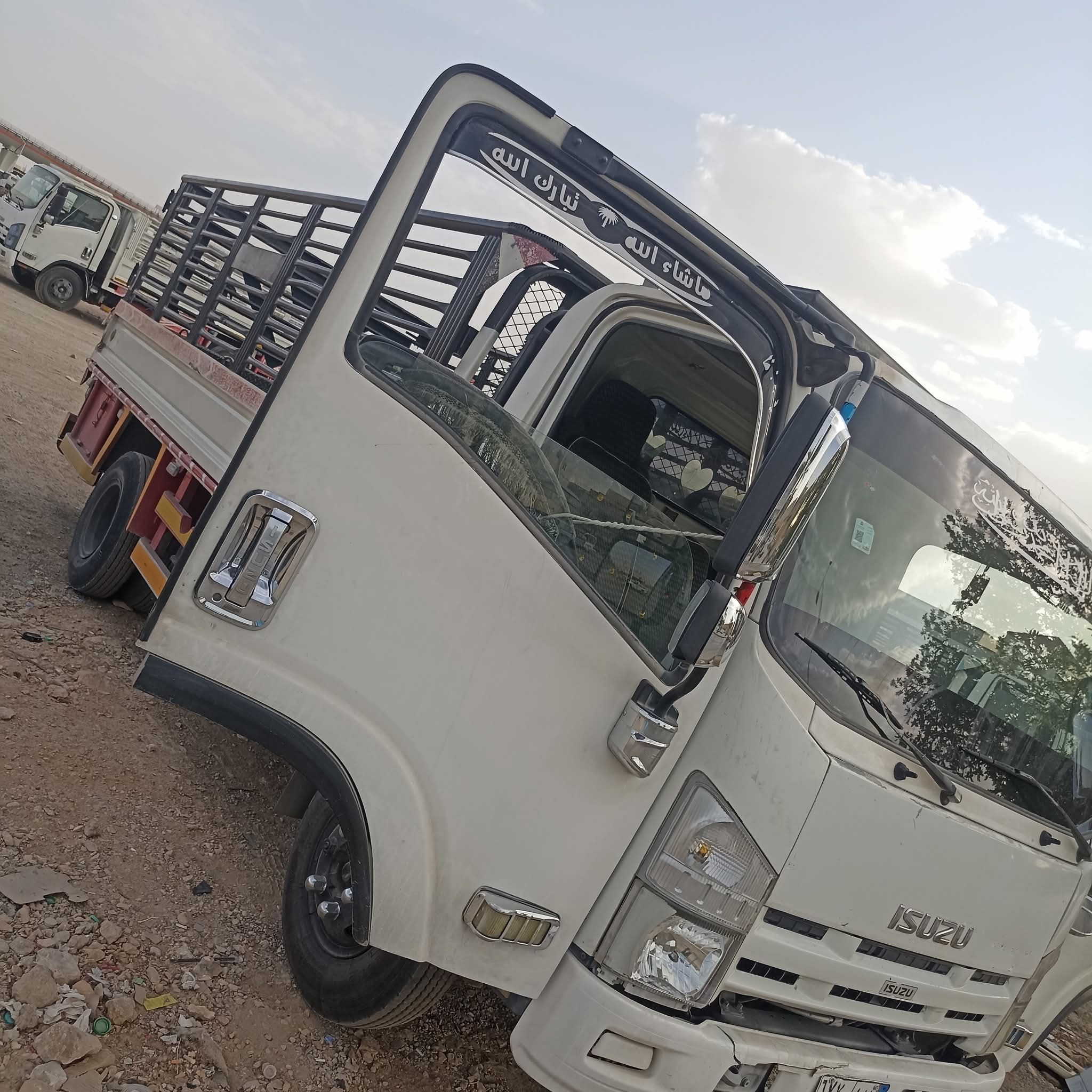 نقل عفش مع الفك والتركيب