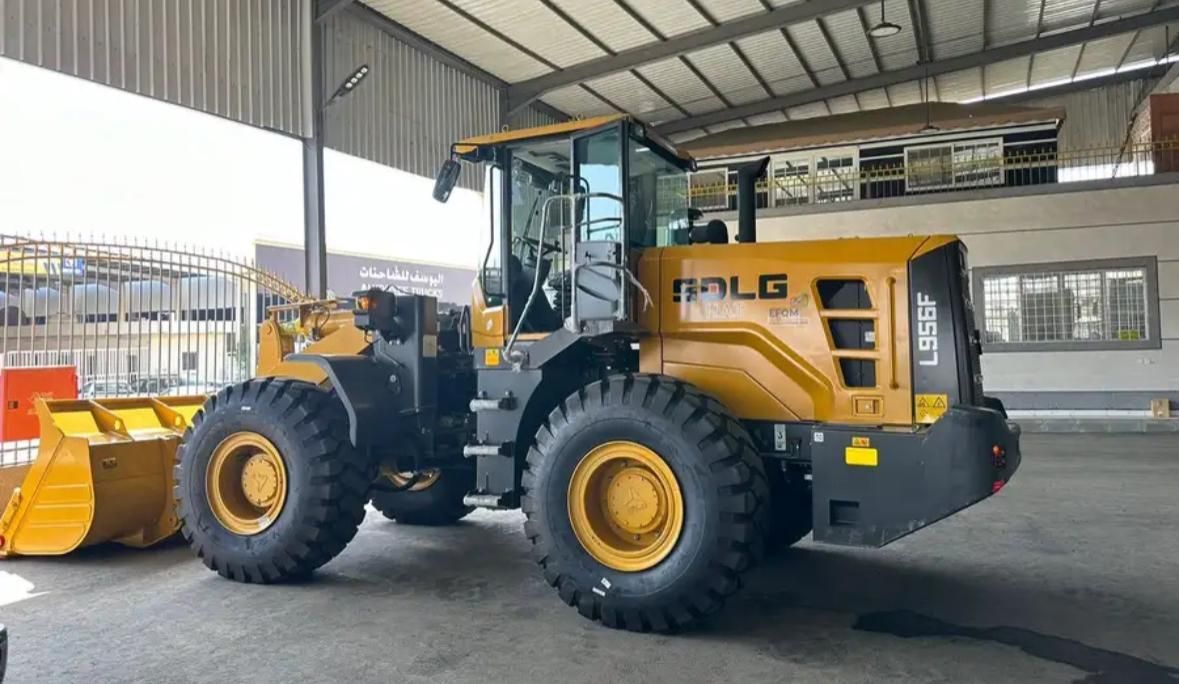 الانجاز السريع لتاجير جميع انواع المعدات