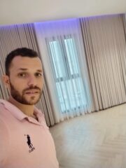 ffbd5699-e152-4ec7-aef1-1e080bdf2f3d