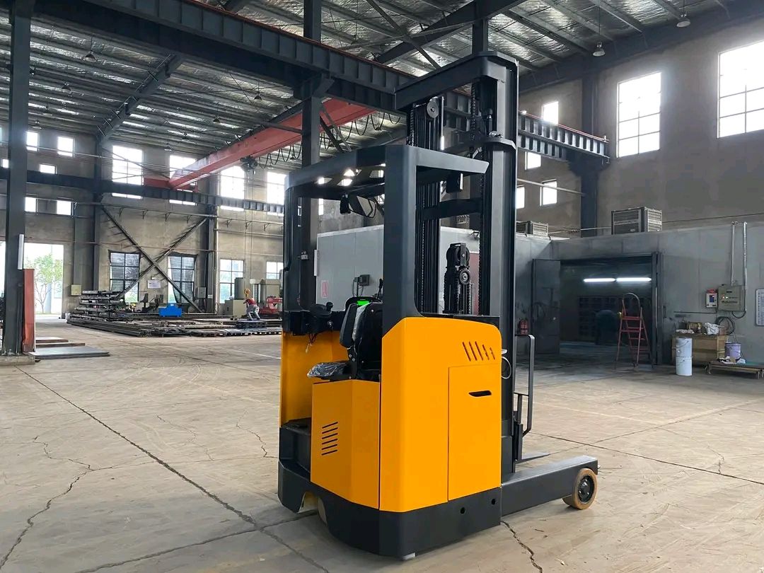 سيزرلفت متوفرة للايجار ومان لفت متوفرة للايجار وكر