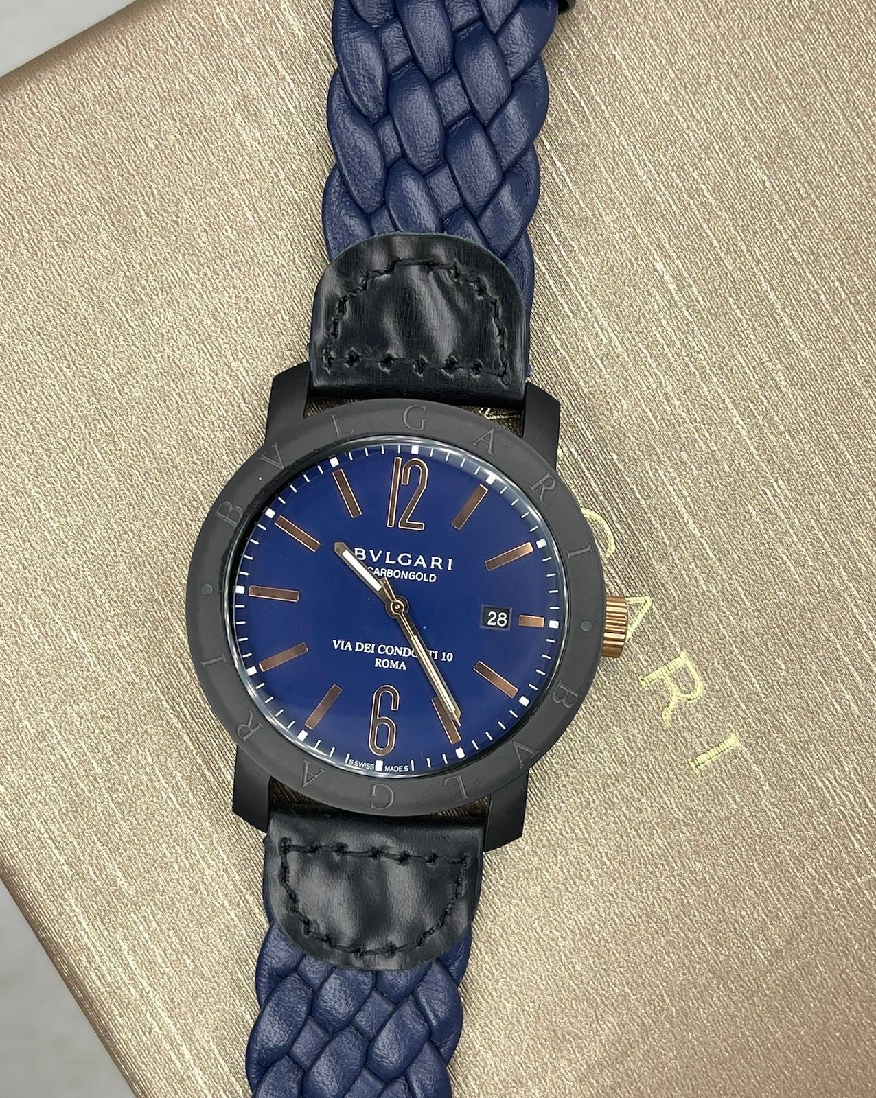 الطايف سوق العنجلي محل ون منت مرحب بكم