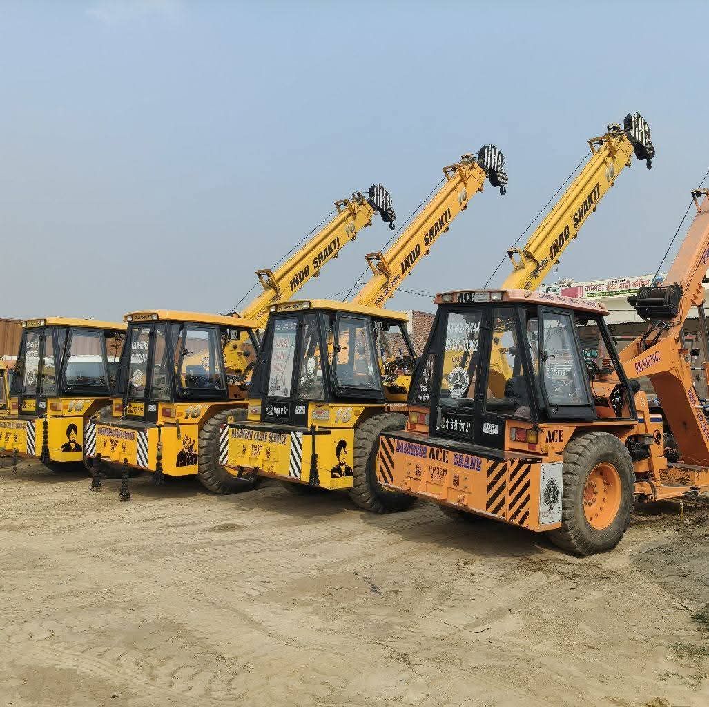 للايجار : سيزرلفت ومان لفت ورافعات شوكية وتيليهندل