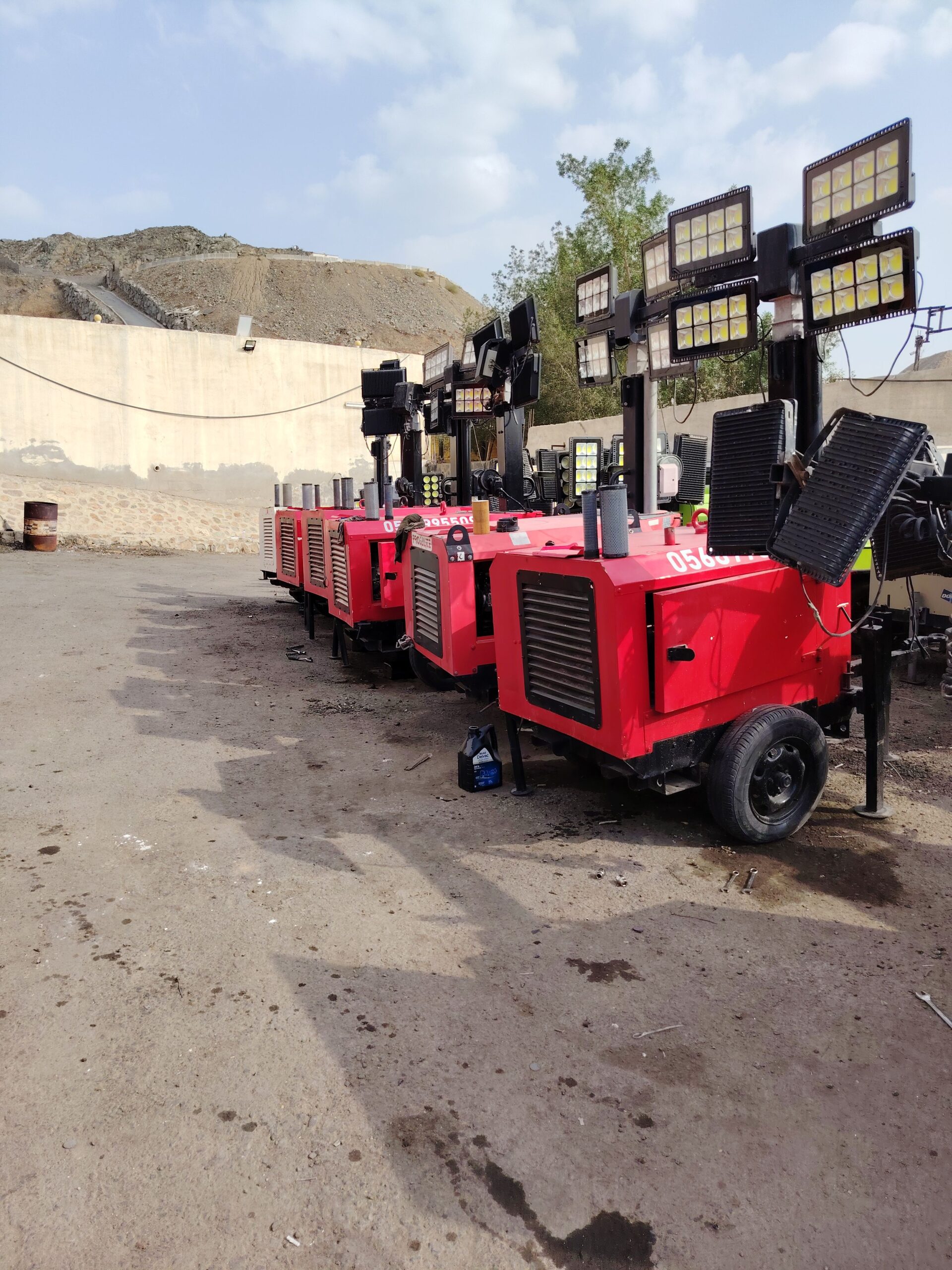 سيزرلفت ومان لفت ورافعات شوكيه وتيليهندلر للايجار#