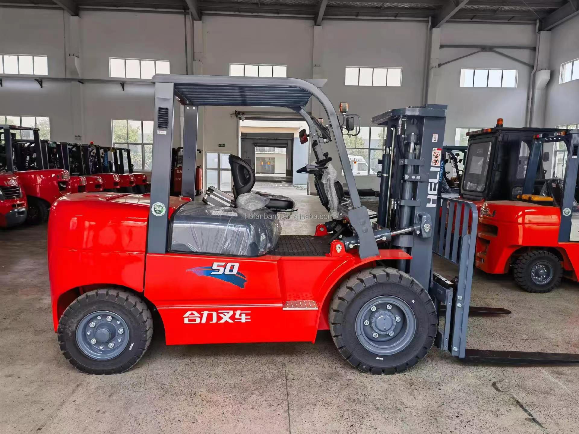 فوركلفت للإيجار في الدمام رافعات شوكية للأيجار في