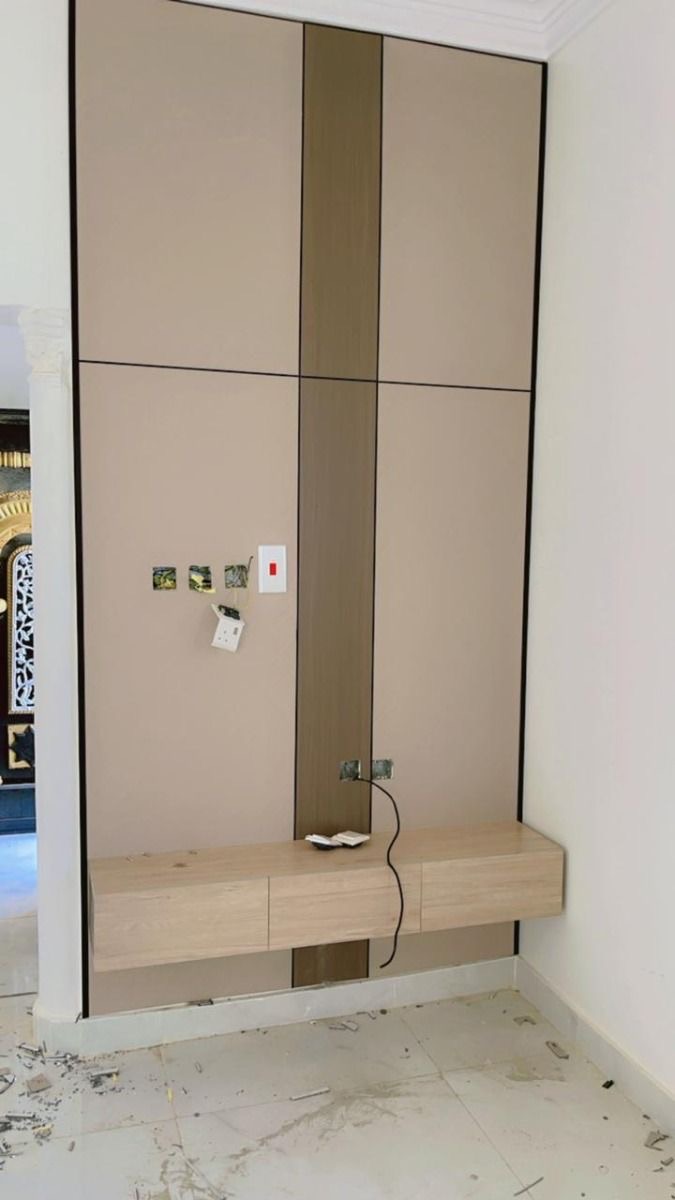 فني ومقاول جميع الديكورات