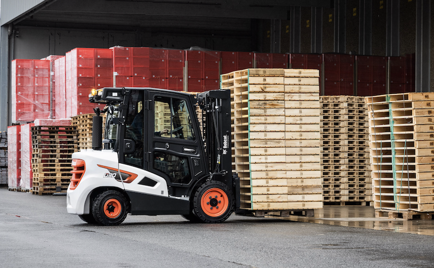 فوركلفت للإيجار في القطيف رافعات شوكية من 1طن الى