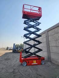 سيزرلفت ومانلفت وكرينات وبوبكات وتليهندلر للايجار