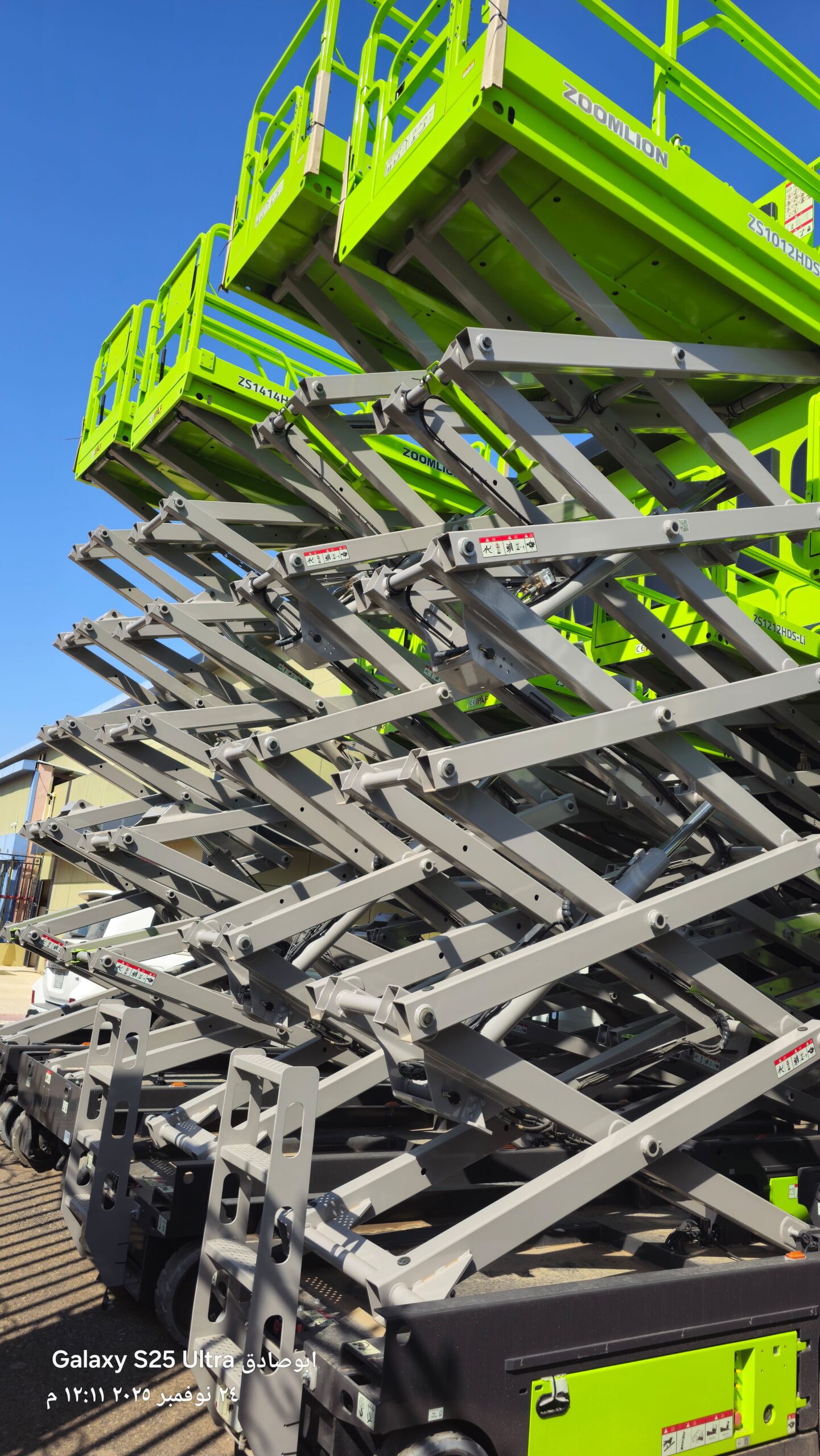 Sealift and Manlift available for monthly, yearly,