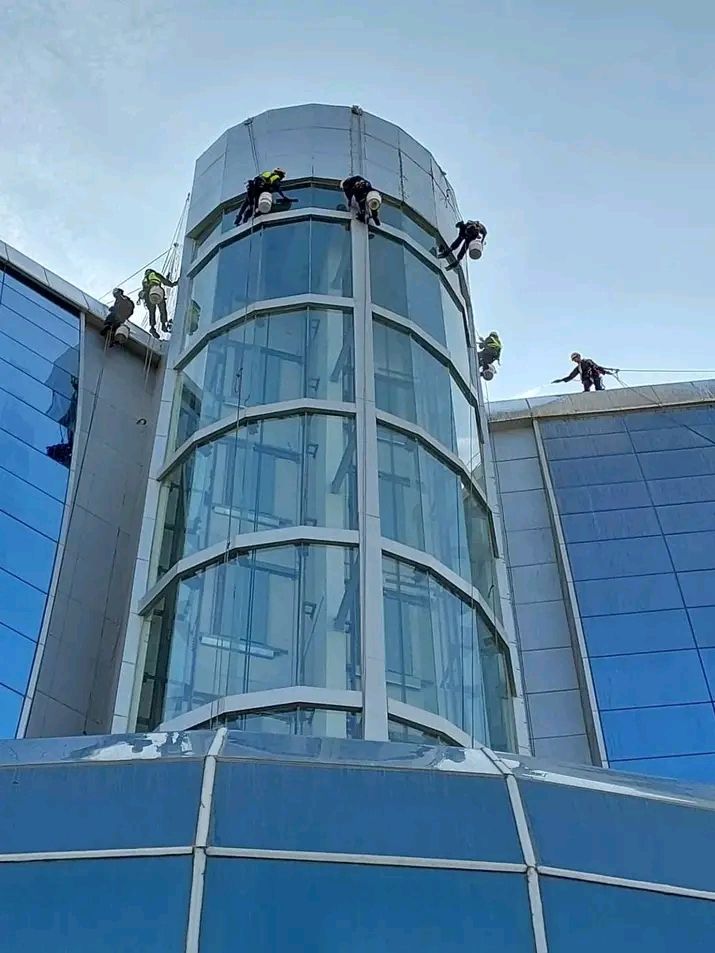 تنظيف واجهات