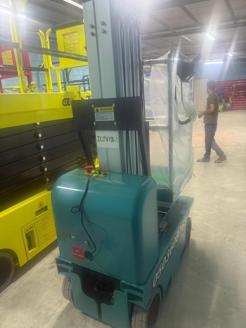 سقاله كهرباء 8متر10متر12متر14متر16متر للايجار