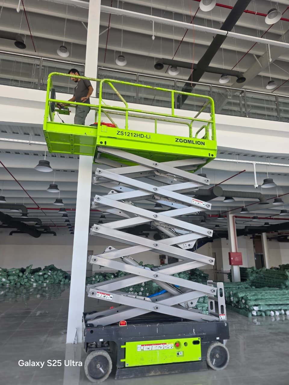 سيزرلفت ومان لفت للايجار