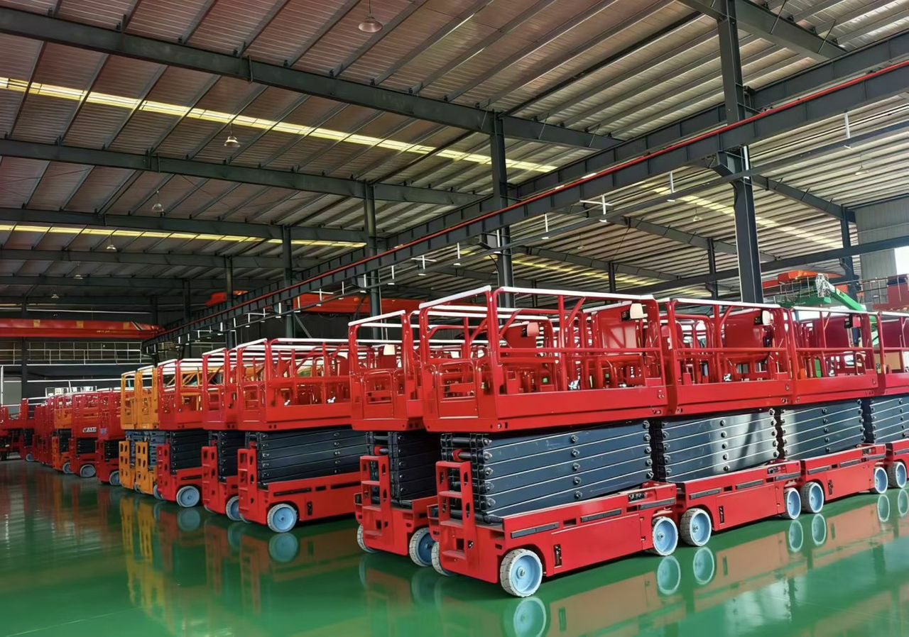 رافعت عمال سيزر لفت مقصية كهرباء وديزل مان لفت 10م