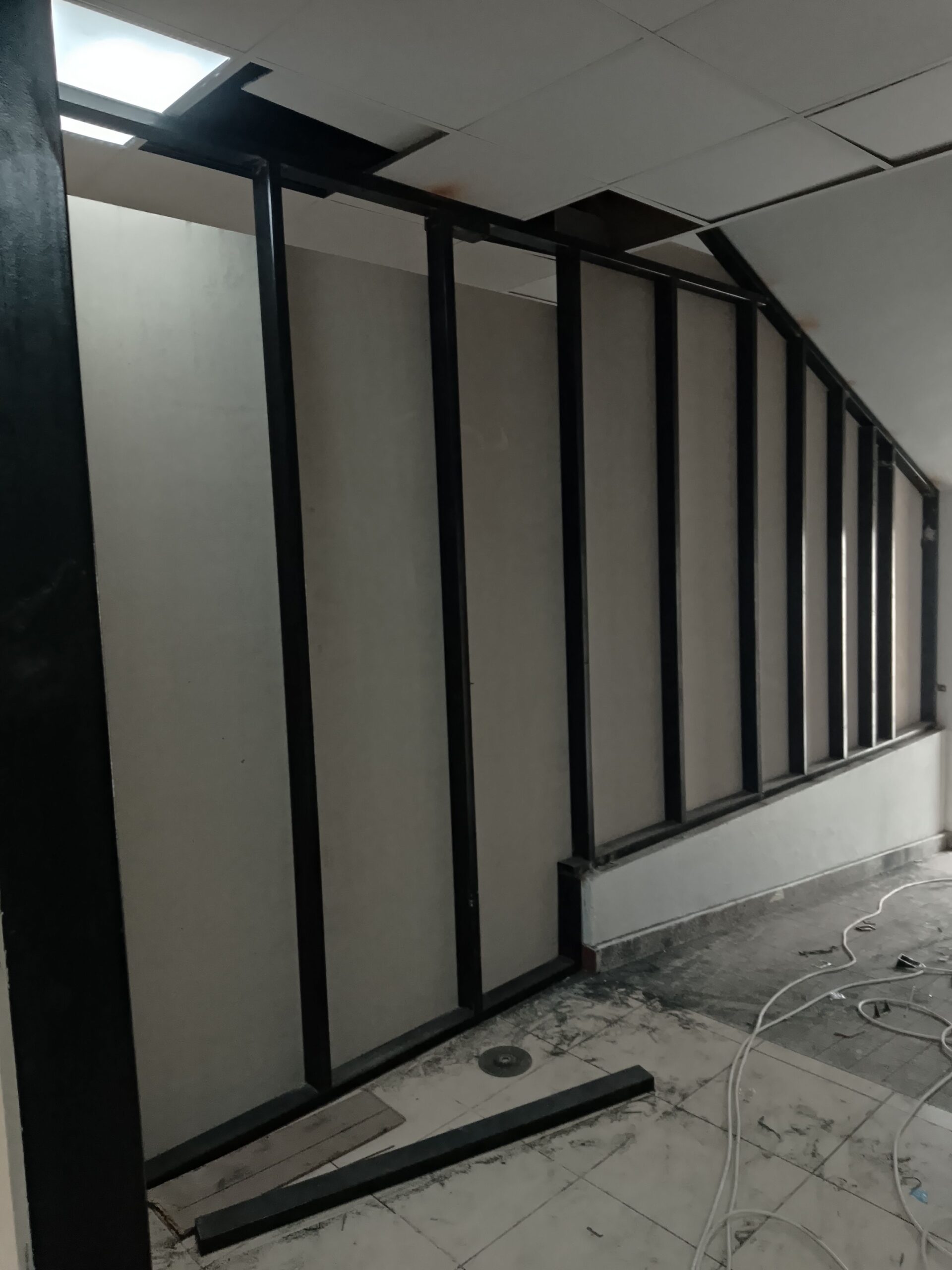 مظلات سواتر هناجر ساندويش بنل وبرجول جده