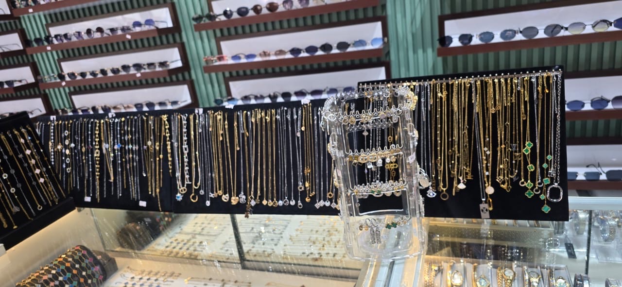 الطايف سوق العنقري محل ون منت