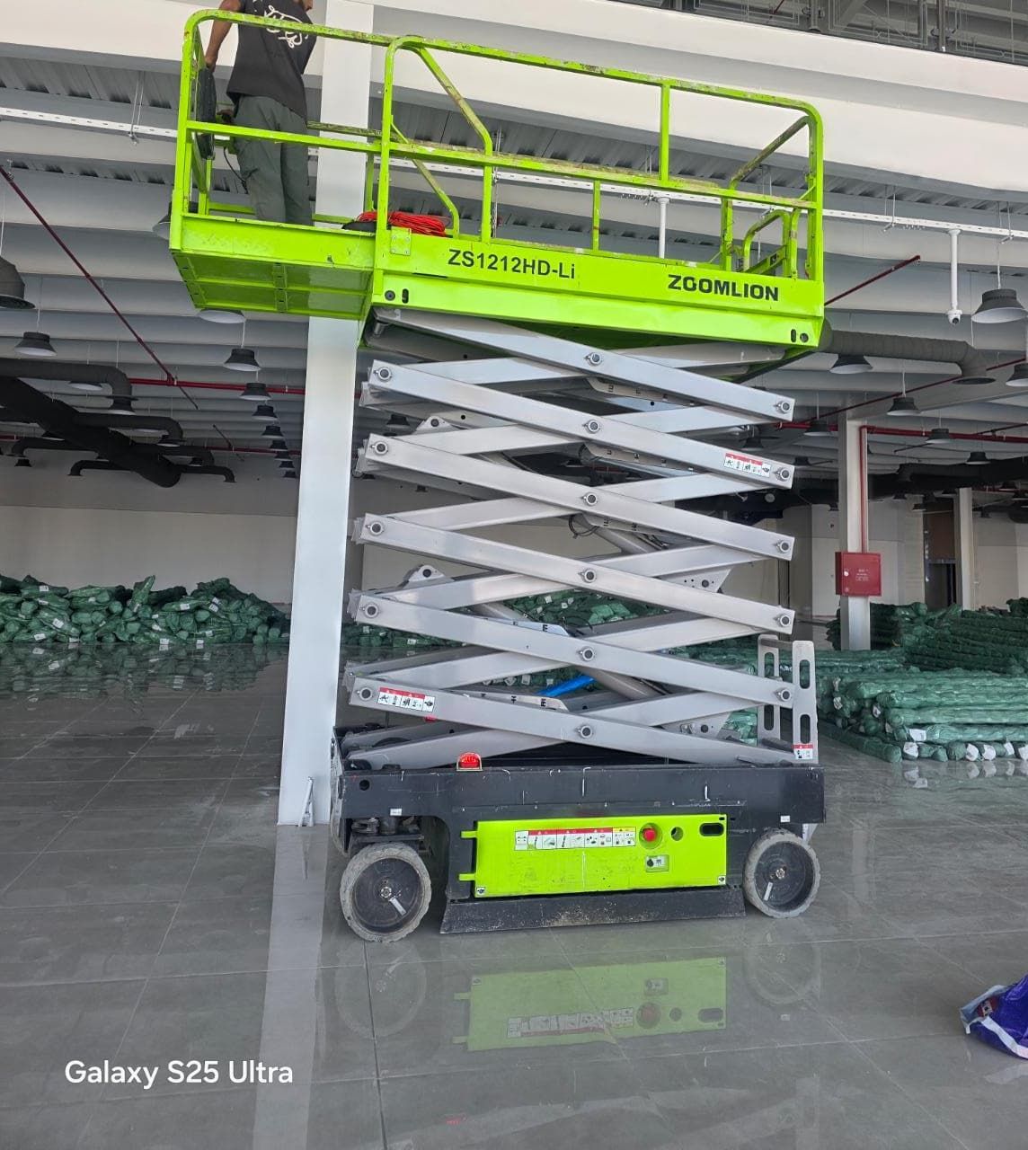 سيزرلفت ومان لفت للايجار