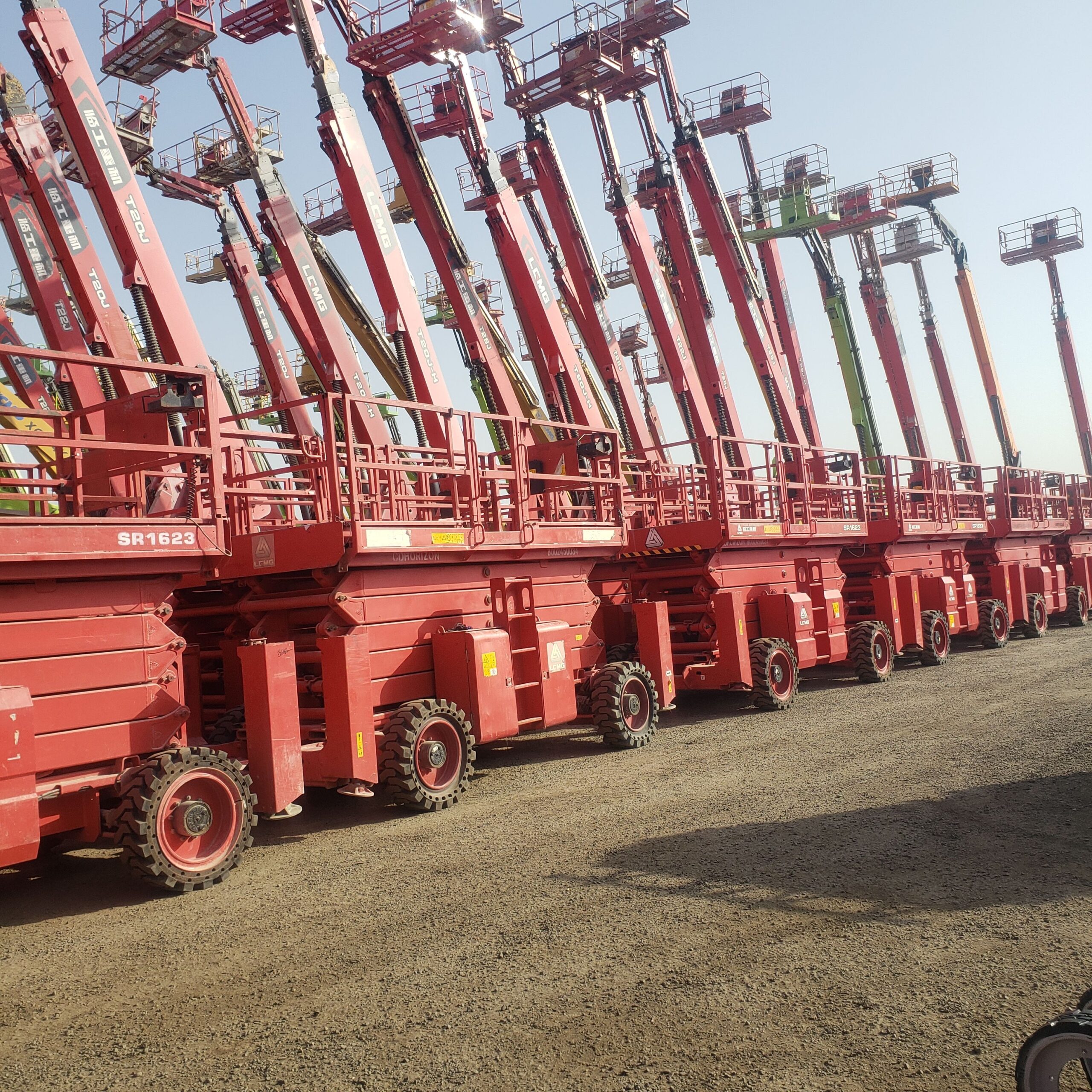 رافعت عمال سيزر لفت مقصية كهرباء وديزل مان لفت 10م