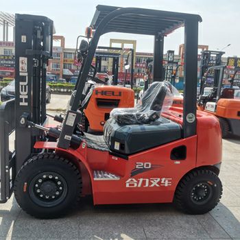 فوركلفت للإيجار في الدمام رافعات شوكية للأيجار في