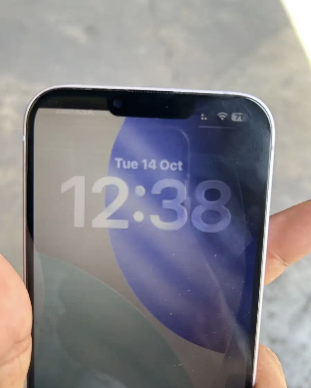 ايفون 14 بلس 256 بطاريه 83% سماعه المكالمات لا تعم